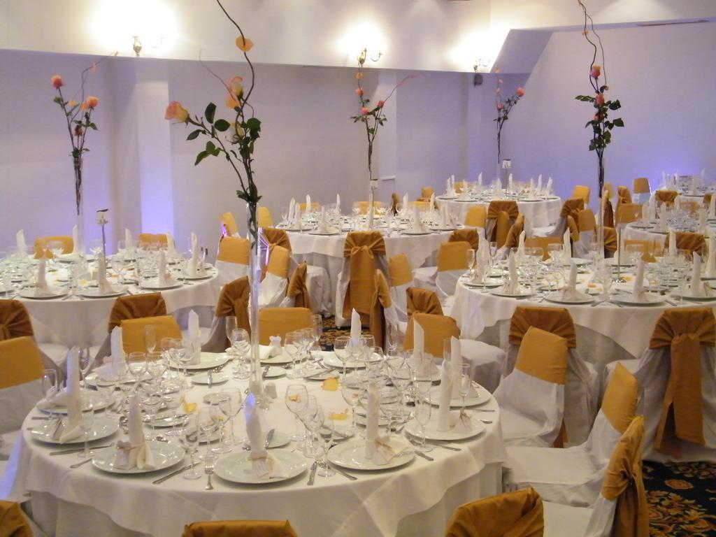 Hotel Torremayor Lyon Santiago Kültér fotó