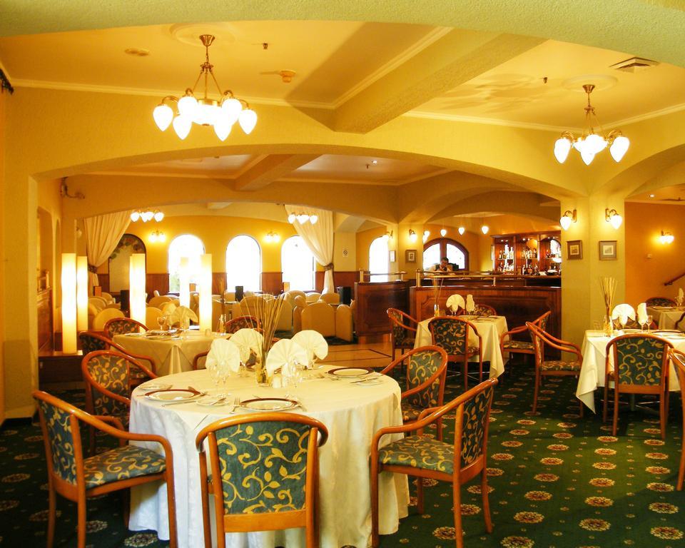 Hotel Torremayor Lyon Santiago Kültér fotó
