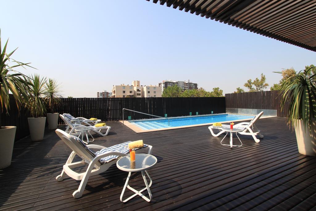 Hotel Torremayor Lyon Santiago Kültér fotó