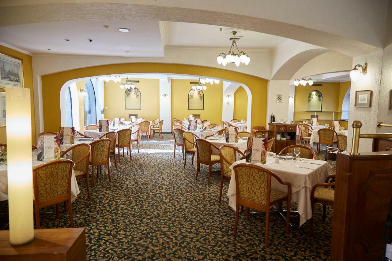 Hotel Torremayor Lyon Santiago Kültér fotó